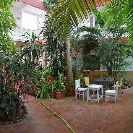 Daphne Hotel Mamallapuram Exterior foto