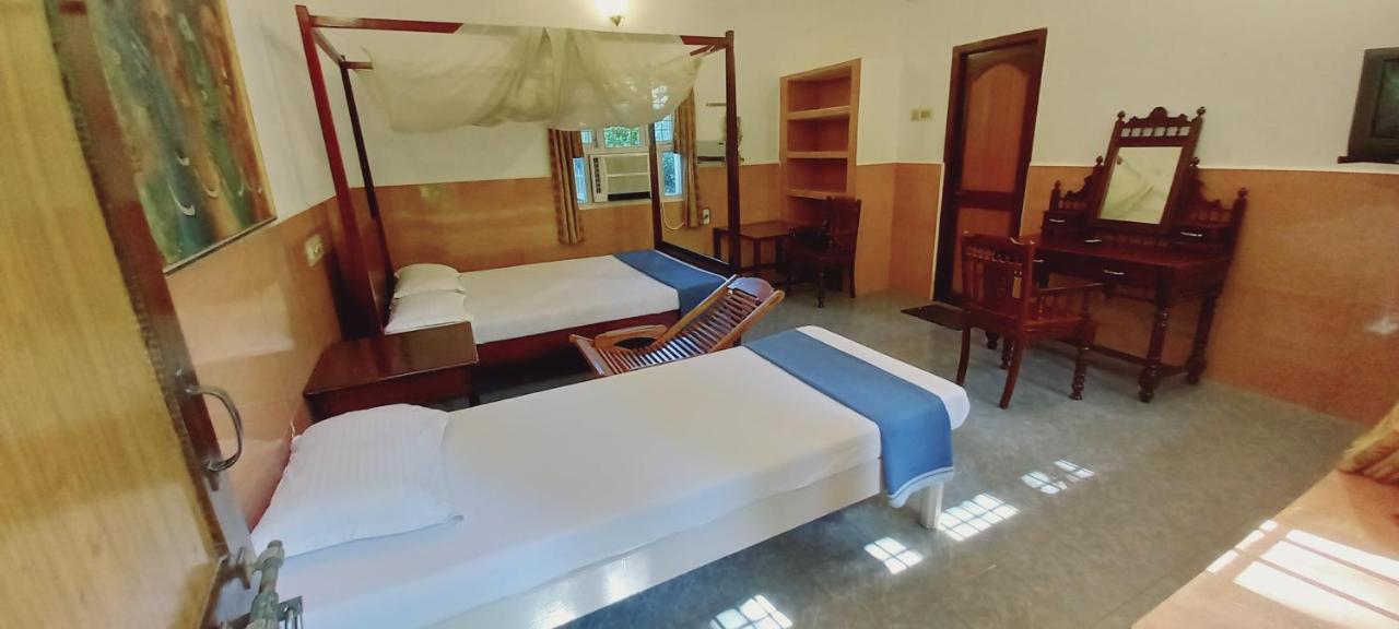 Daphne Hotel Mamallapuram Exterior foto