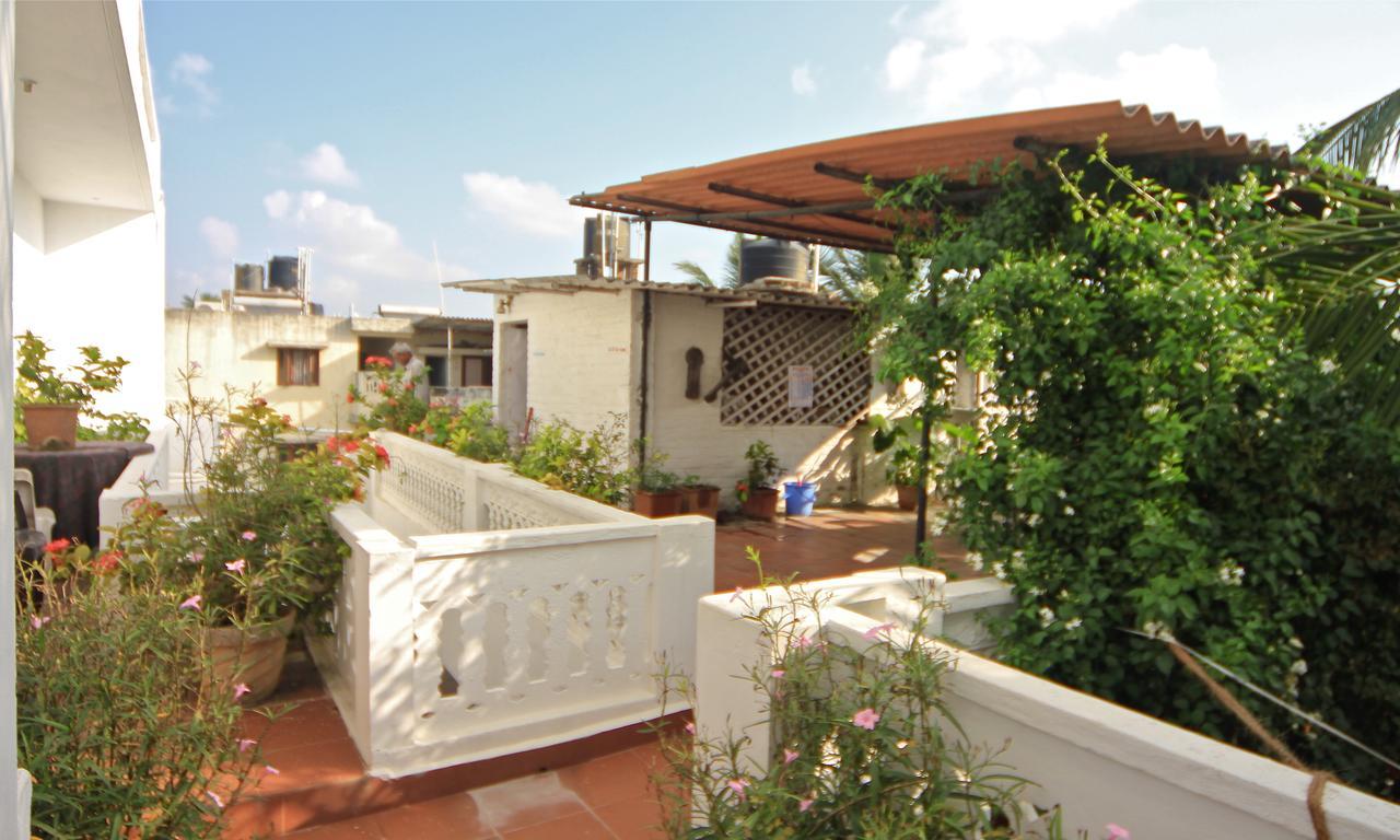 Daphne Hotel Mamallapuram Exterior foto