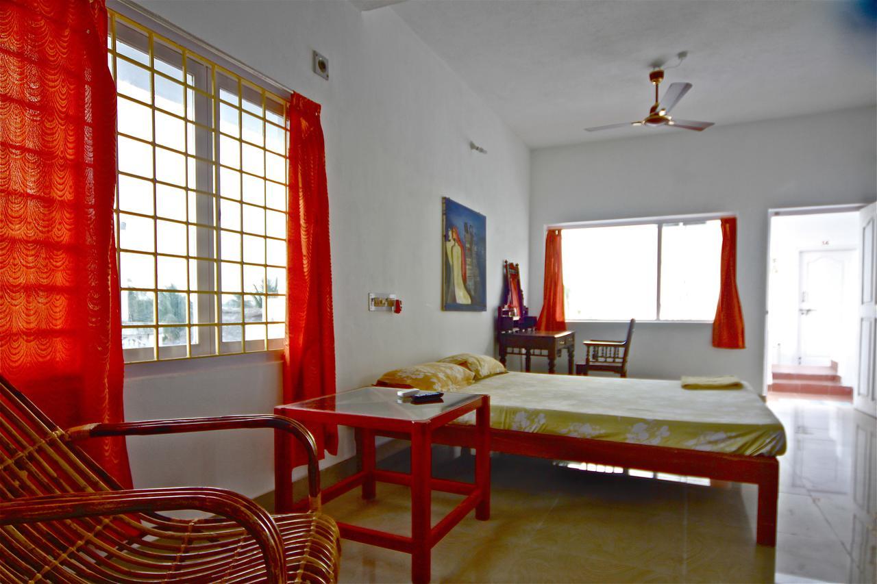 Daphne Hotel Mamallapuram Exterior foto