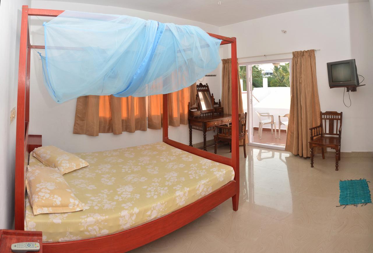 Daphne Hotel Mamallapuram Exterior foto