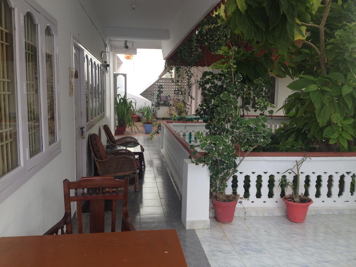 Daphne Hotel Mamallapuram Exterior foto